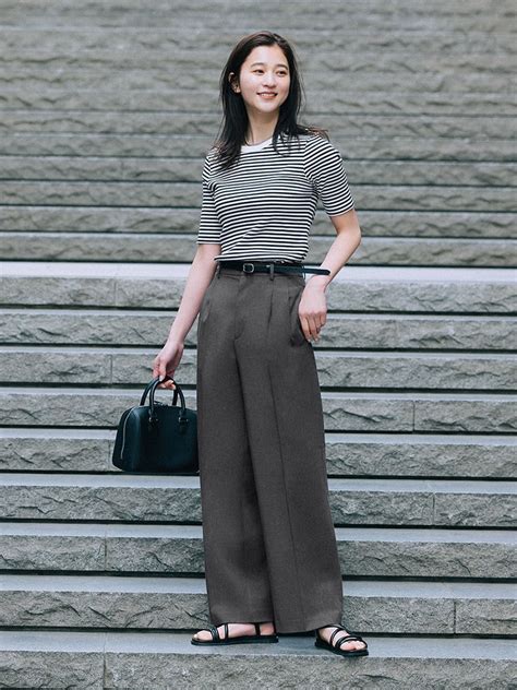 uniqlo high waisted wide pants.